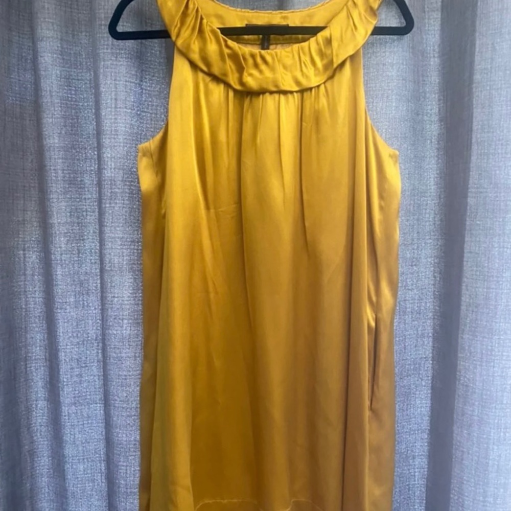 LIKE NEW BCBG MAX AZARIA 100% SILK yellow dress